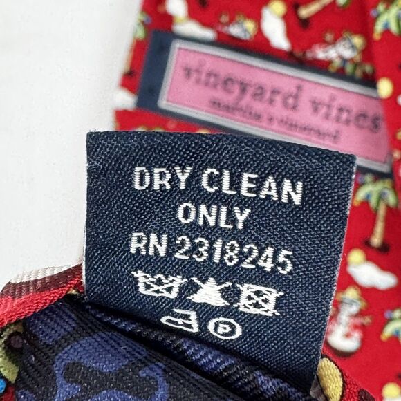 Vintage Vineyard Vines Silk Tie Red Snowman Palm Tree USA Made Christmas Holiday - Picture 9 of 9